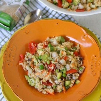 ricetta Insalata di bulghur con seppioline, piselli e verdure al vapore