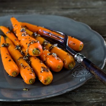 ricetta Carote glassate con semi di lino