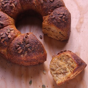 ricetta Corona di pane zucca e caprino