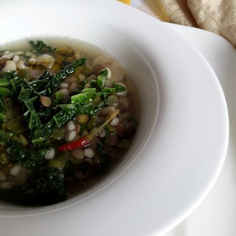 ricetta Zuppa toscana con farro e cavolo verza