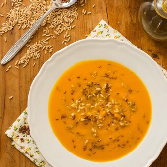 ricetta Passato di zucca speziato con avena e semi di lino