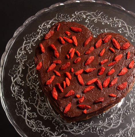 Raw Valentine’s cake with cocoa and goji berries