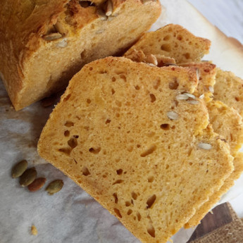 ricetta Pane alla zucca con semi