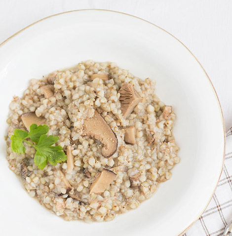 Zuppa di Grano Saraceno con funghi secchi