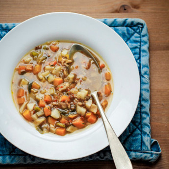 ricetta Minestra di farro con alga kombu, zucca e topinambur