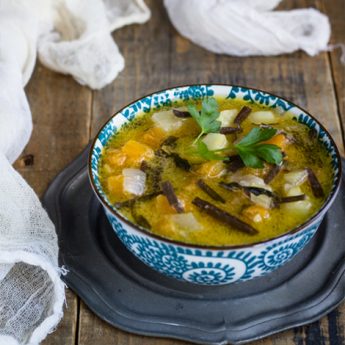 ricetta Zuppa vietnamita con spaghetti di alghe